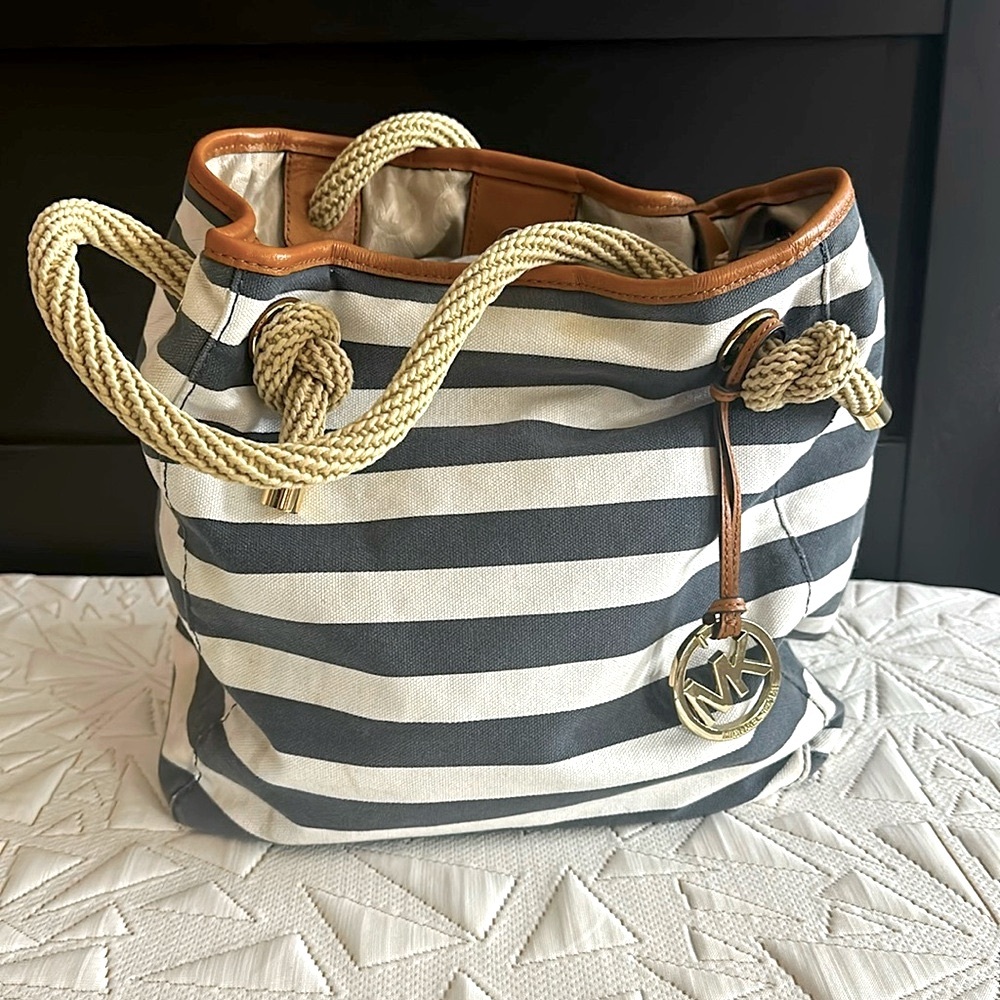 MK Purse